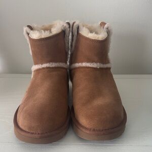 UGG Classic Mini in Chestnut Brown